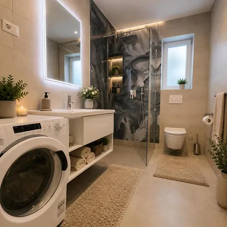 Апартаменти Luxus App Rubin Mit Traumblick Pool Balkon Lift Макарська